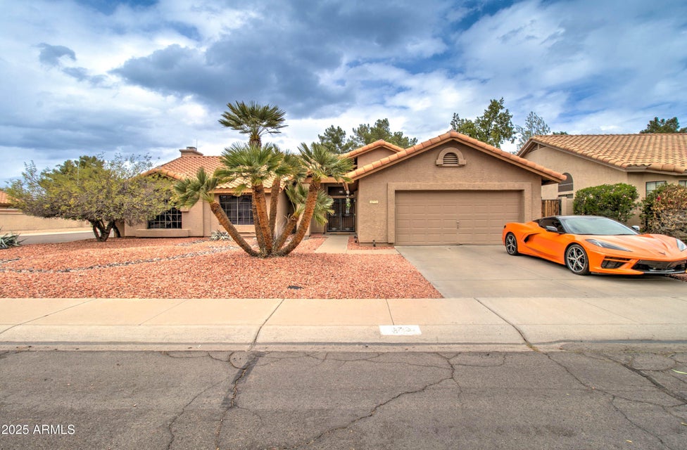 372 West Larona Lane