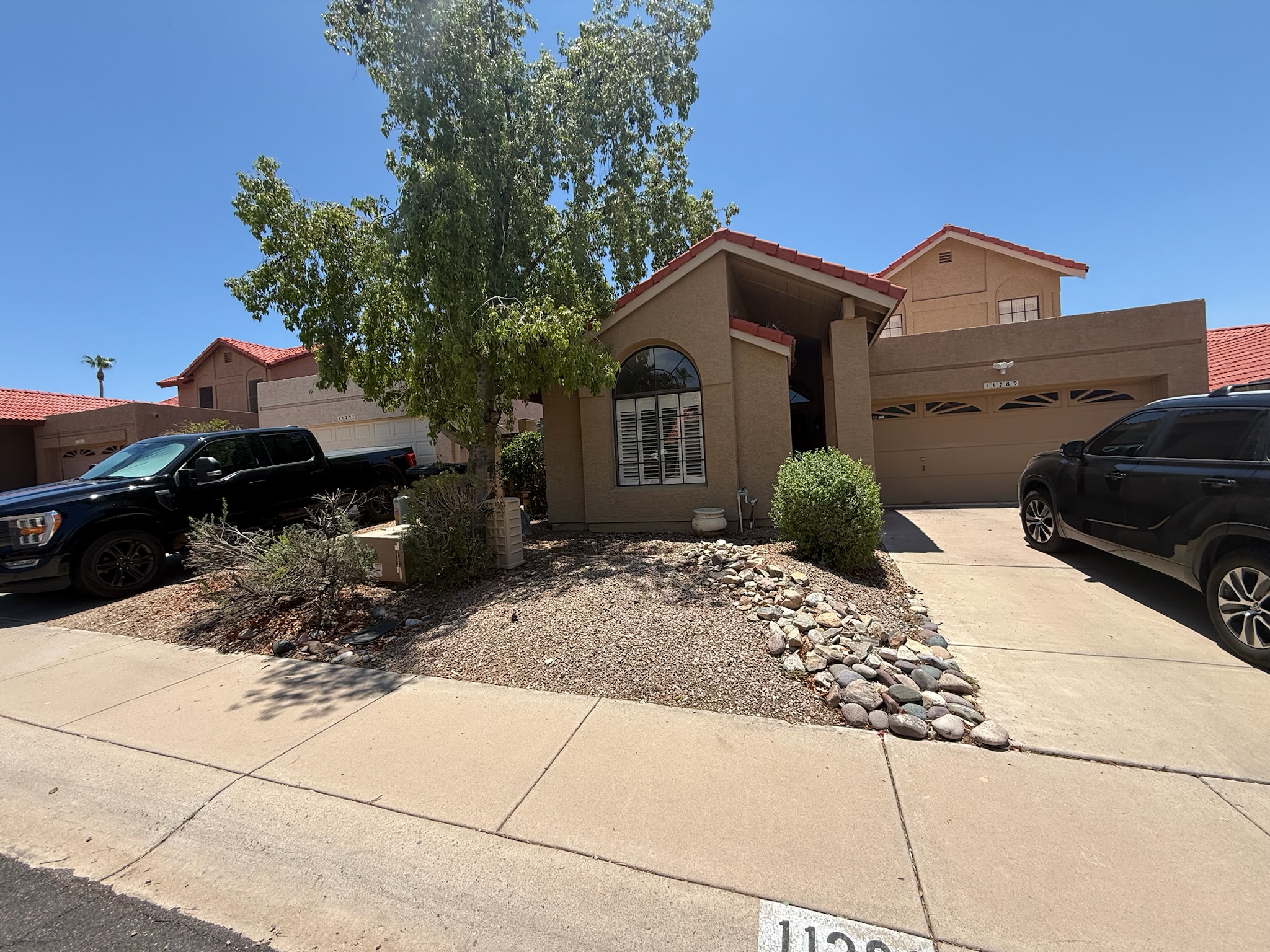 11289 East Sunnyside Drive